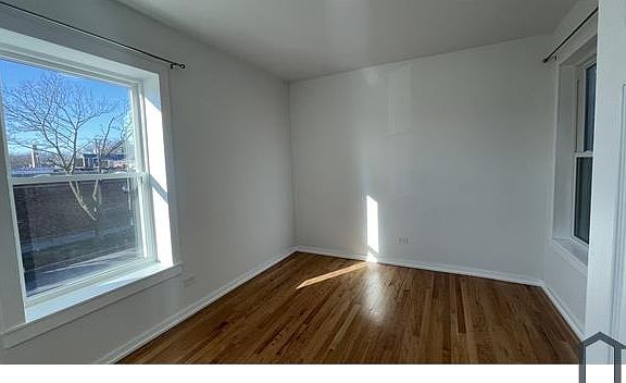 2nd image of 4356 W Fullerton Ave #2W