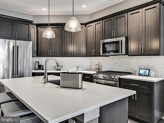 3rd image of 575 S Goddard Blvd #406