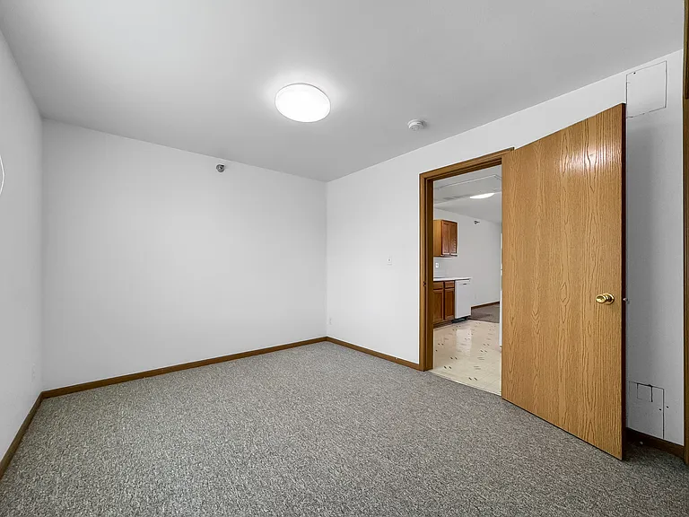 212 Hayward Ave #301 — Photo 9