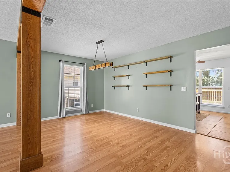 114 Saint Andrews Way — Photo 11