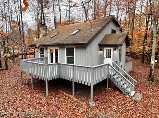 7330 Meadowlark Dr, Tobyhanna, PA