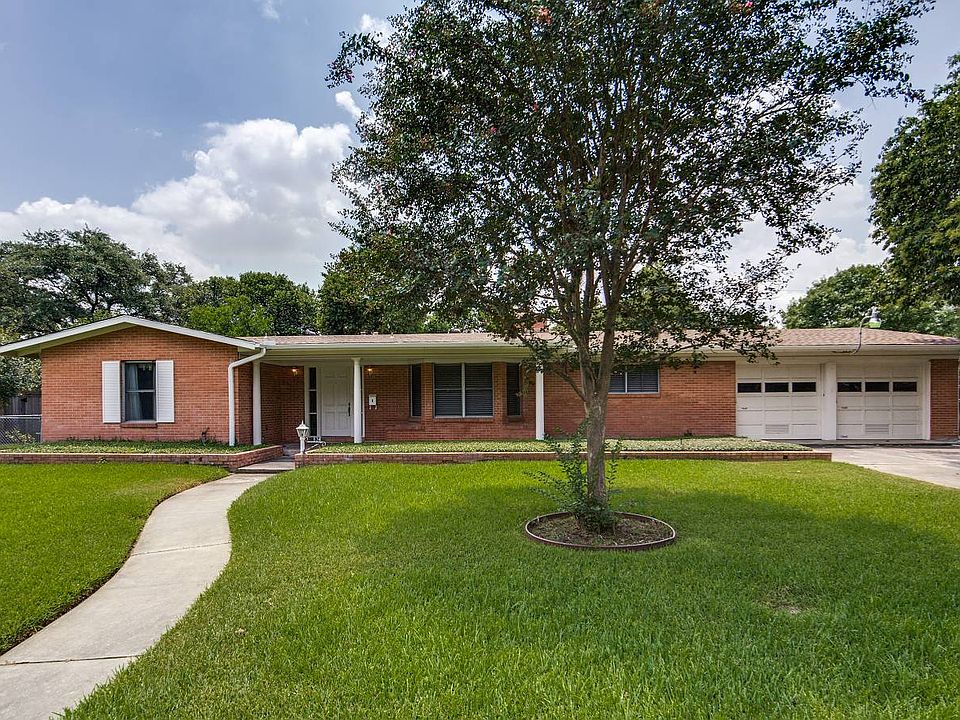 1st image of 634 Cave Ln