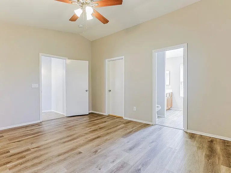 510 N Danyell Dr — Photo 12
