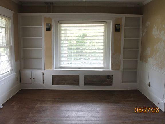5th image of 314 E Hawthorne St