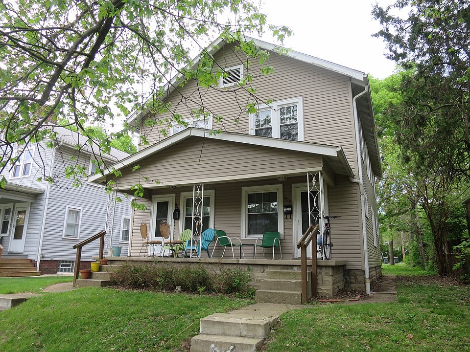 1st image of 202 W Lakeview Ave