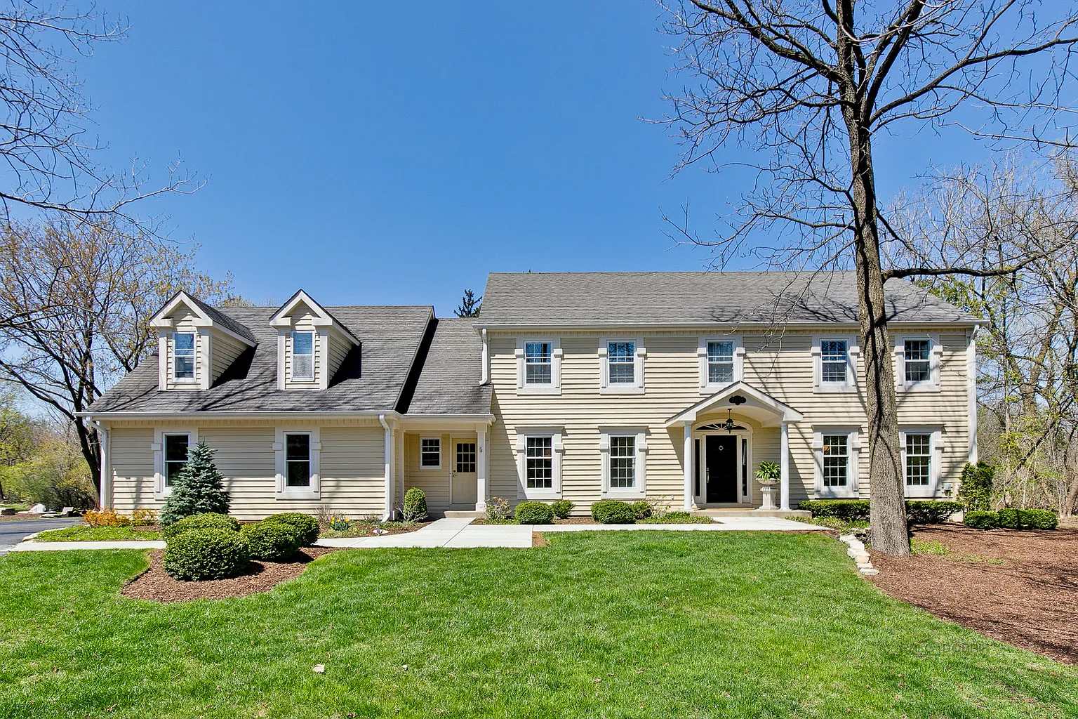 21108 N Highwood Rd photo 1