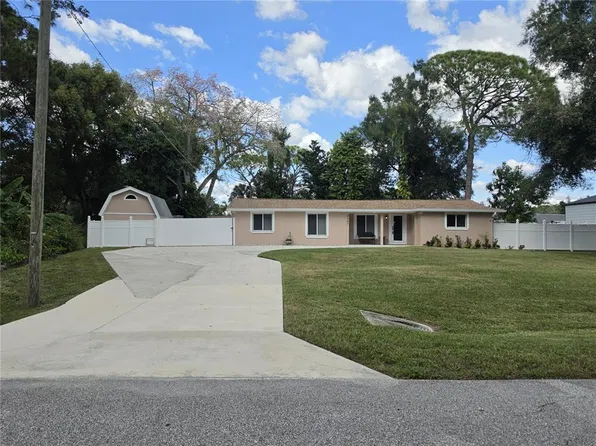 8205 WESTRIDGE DRIVE, TAMPA, FL 33615