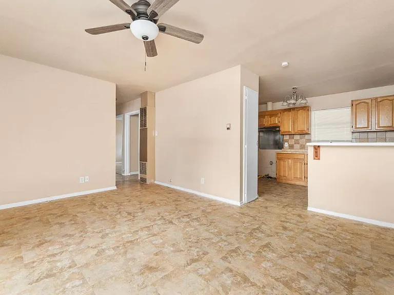 218 E Villaret Blvd — Photo 7