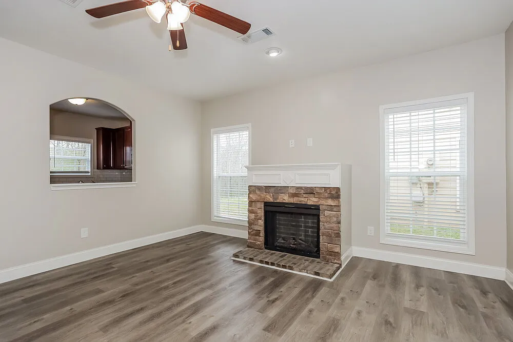 3 bed, 2.5 bath, 1741 sqft, $2,900 — Photo 4