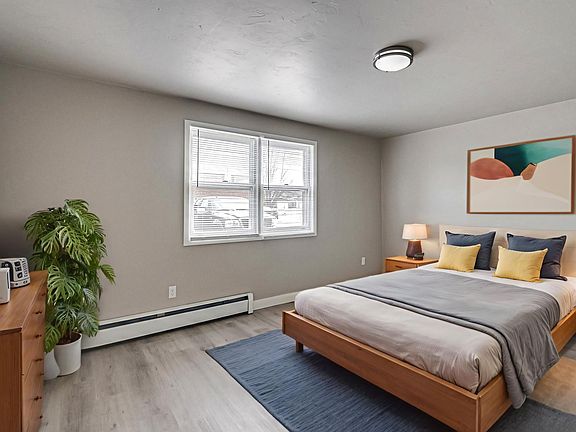 5th image of 2323 Eastman Ave #1004-04
