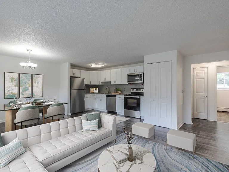 Creek Hill Apartment Homes — Photo 6