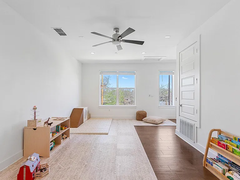 4508 Progress St #318 — Photo 32