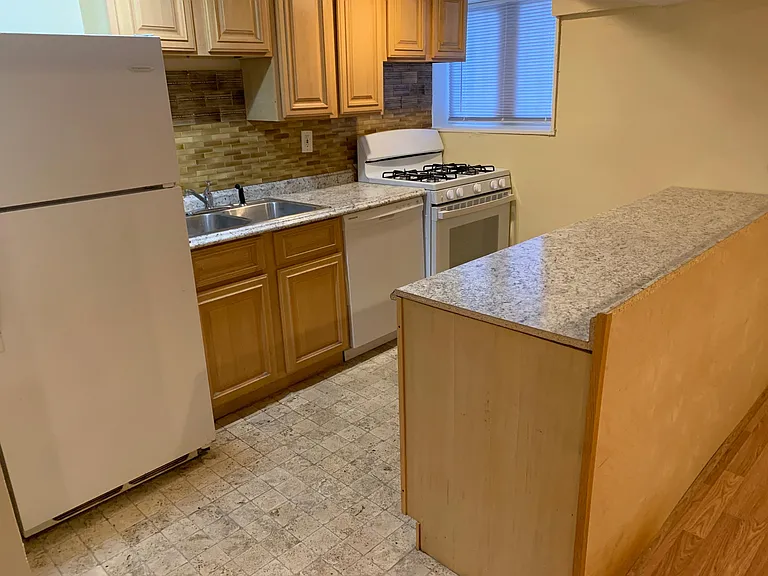 75 Seaton Pl NW #B — Photo 12