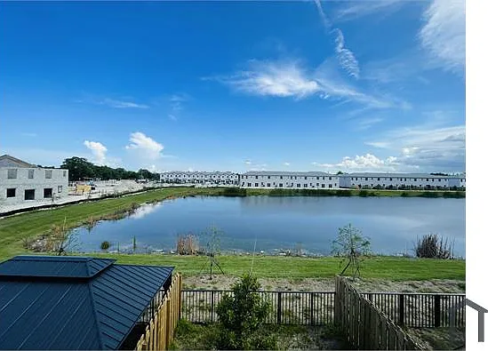 4 bed, 1600 sqft, $3,300 — Photo 2