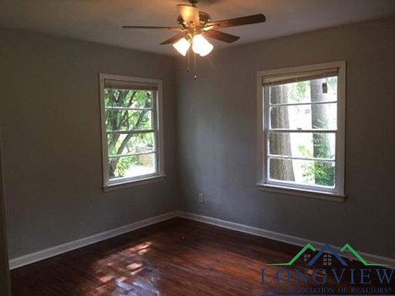 3rd image of 1108 Raney Dr