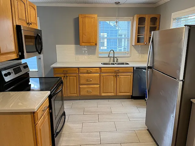2 bed, 1820 sqft, $1,950 — Photo 4