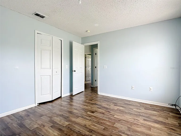 1001 Eiffel Ln — Photo 25