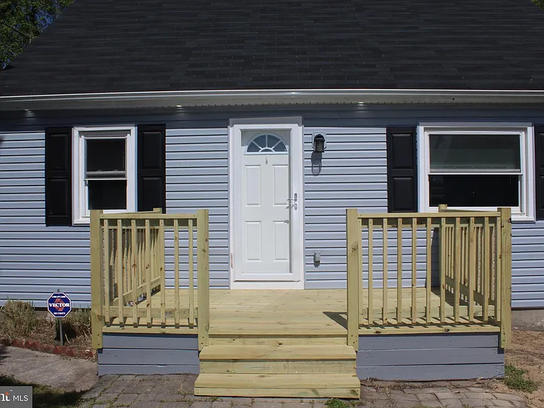 7 Cedar Dr — Photo 32