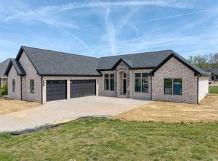 6244 Sable Ridge Dr, Newburgh, IN