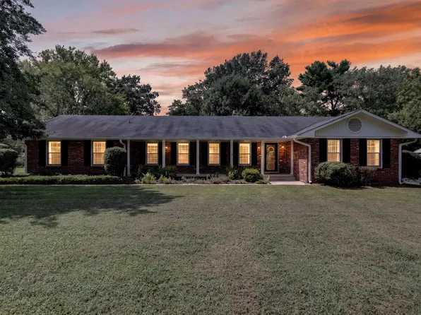 1110 Houston Dr, Murfreesboro, TN 37130