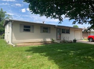 2312 W Sheffield Dr, Muncie, IN 47304