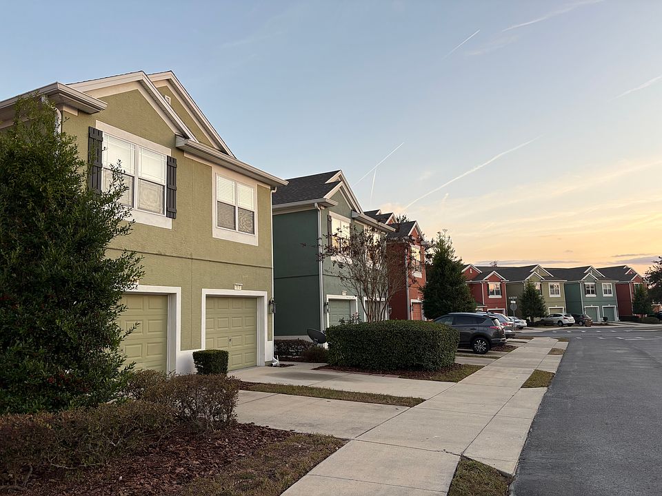 1st image of 4146 SW 51st Cir