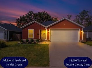 5869 W Holdcroft Dr, Fayetteville, AR 72704