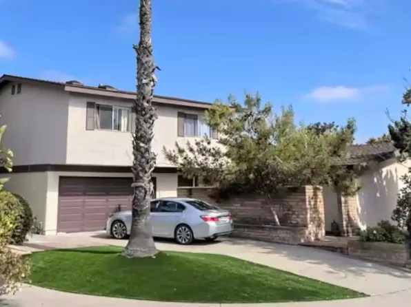 5737 Mott St, San Diego, CA 92122