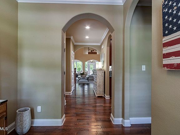 5th image of 10005 Autumn Valley Ln