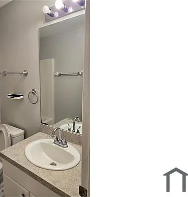3 bed, 1120 sqft, $1,550 — Photo 3