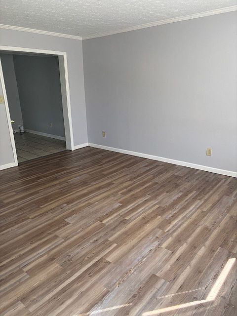 1st image of 217 Deerfield Dr #4