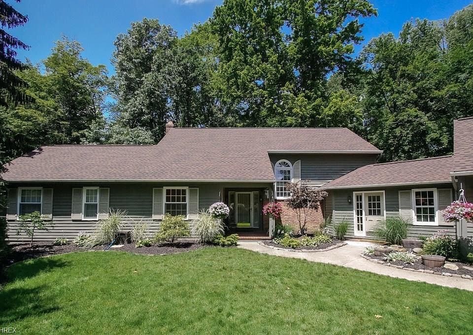 1st image of 6015 Parkland Dr