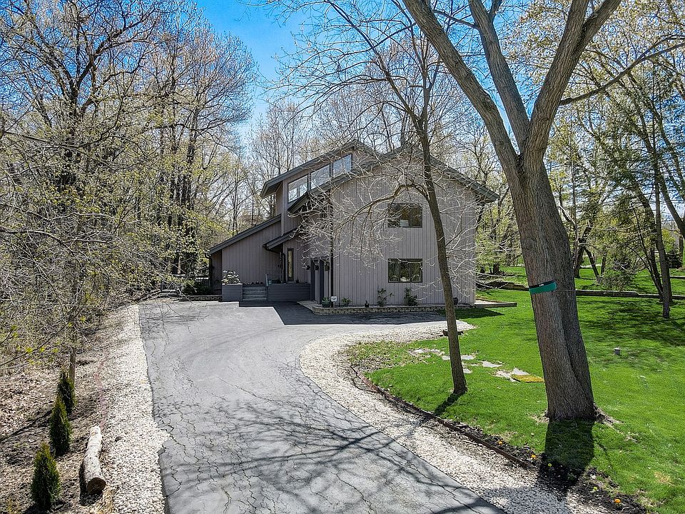 1st image of 22335 W Chestnut Ridge Rd