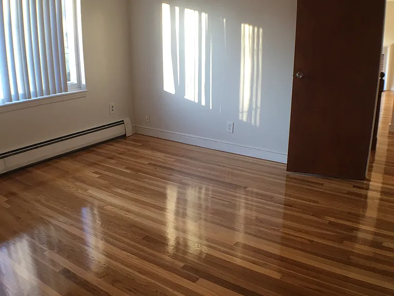 Flexible use room view 2