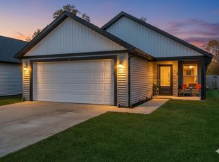 614 W Brown Ave, Mishawaka, IN 46545