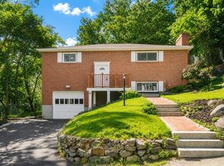 15 Oak Rd, Waltham, MA 02451