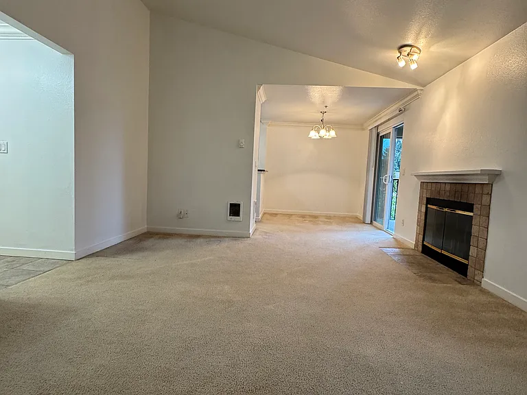 1843 S 286th Ln #T201 — Photo 4