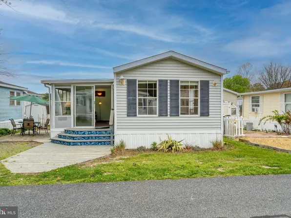 96 Spinnaker Ln, Berlin, MD 21811