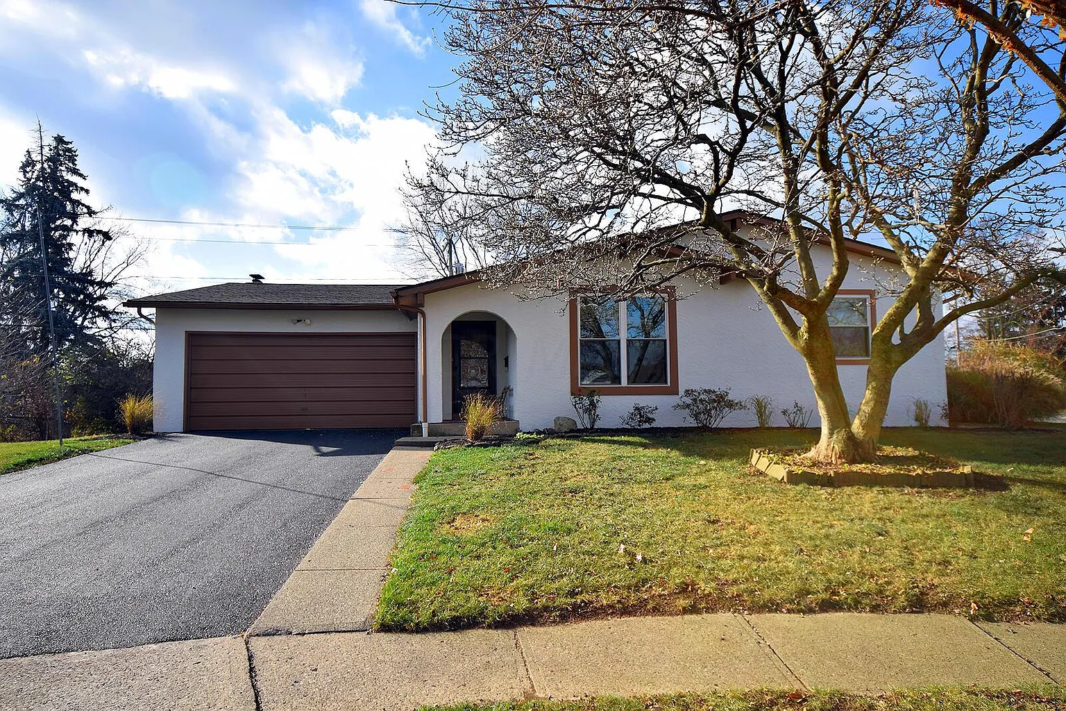 1267 Pegwood Ct photo 1