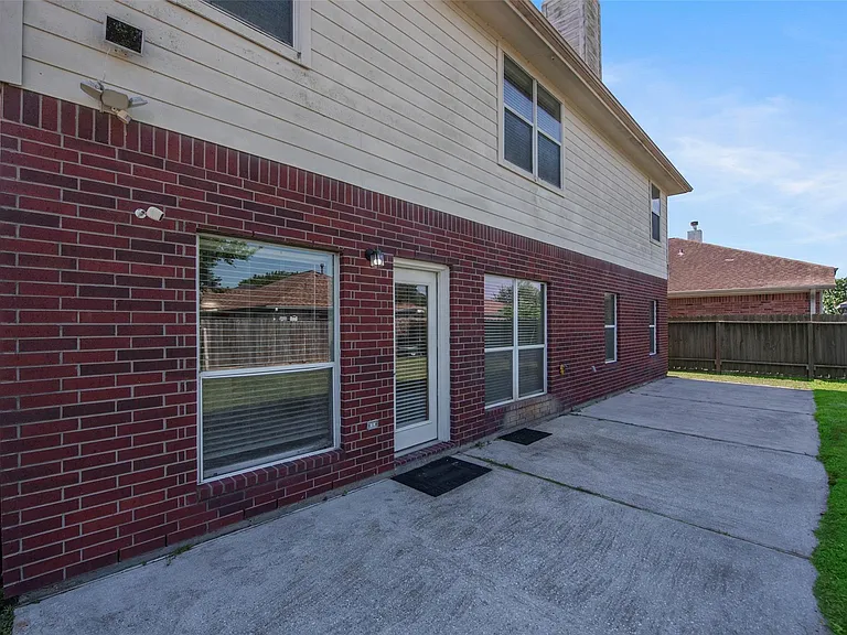 131 Sunset Falls Dr — Photo 36