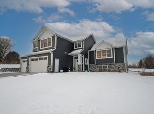 6453 Summit Pine Ln NW, Rochester, MN 55901