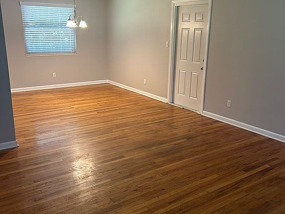 4th image of 1538 Glenway Dr