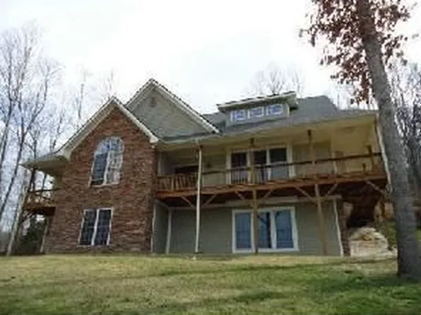 259 Baton Ln, Hendersonville, NC 28792