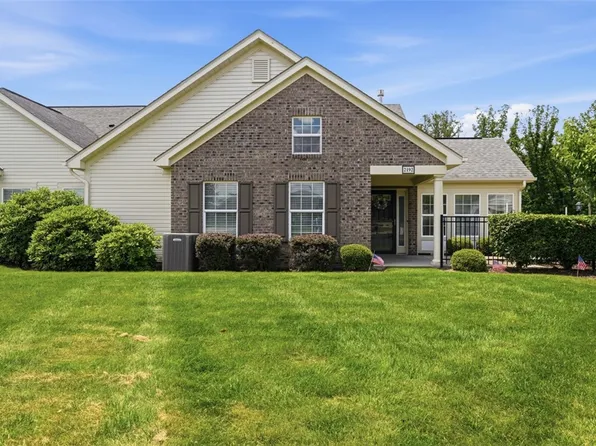 2192 Westview Cir, Harmony, PA 16037