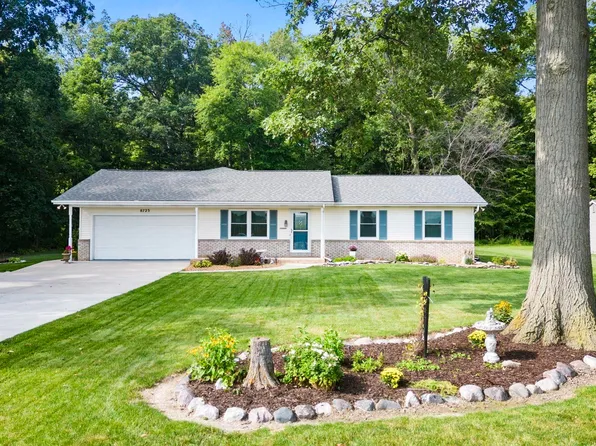 8723 Maples Rd, Fort Wayne, IN 46816