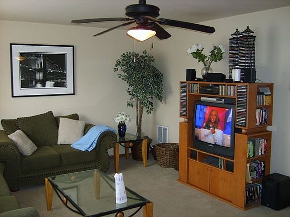 Family Room 1