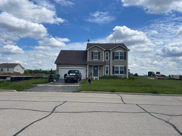 780 Waters Edge Blvd, Malta, IL 60150