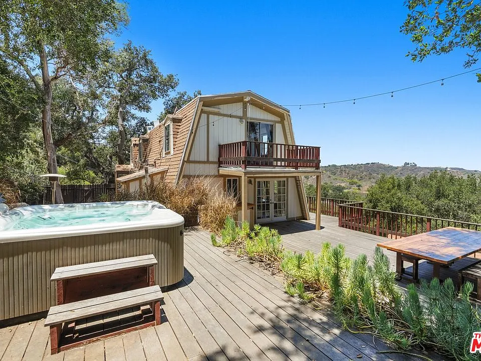 22013 Alta Dr