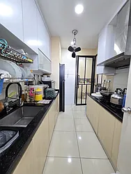 186 Dahill Road, #2F