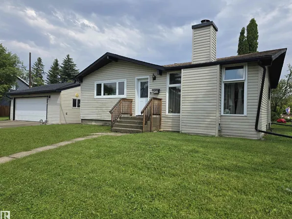 9201 153rd St NW, Edmonton, AB T5R 1P7